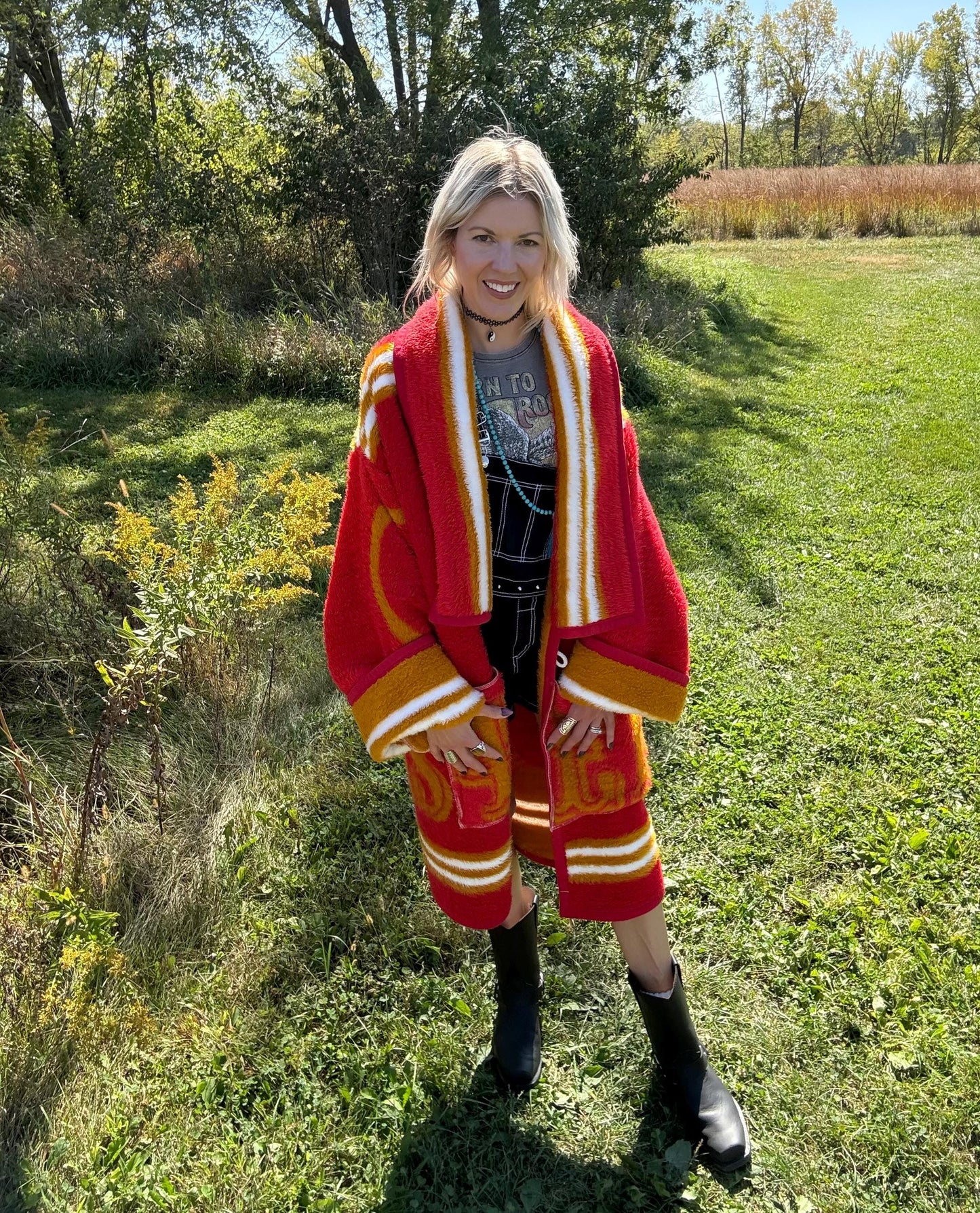 San Francisco 49ers Cozy Oversized Game Day Fleece Blanket Coat