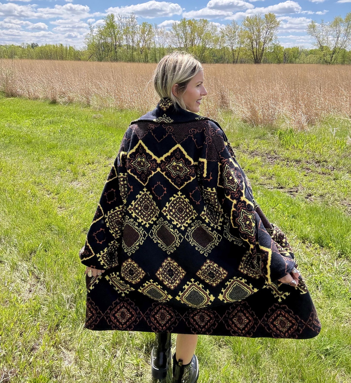 Romantic Deep Navy Geometric Lightweight Wool Blanket Coat